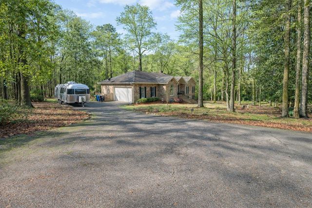 9610 County Line Road, Midland, GA 31820