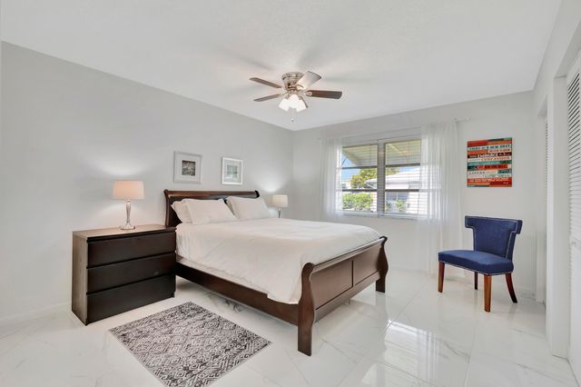 1182 S DRIVE Circle D, Delray Beach, FL 33445