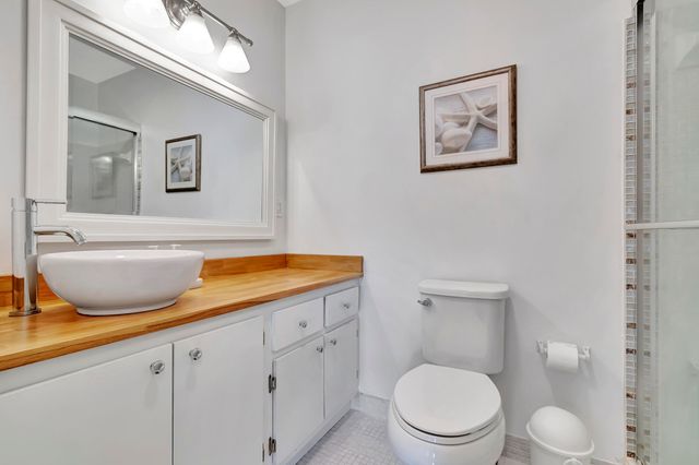 1182 S DRIVE Circle D, Delray Beach, FL 33445