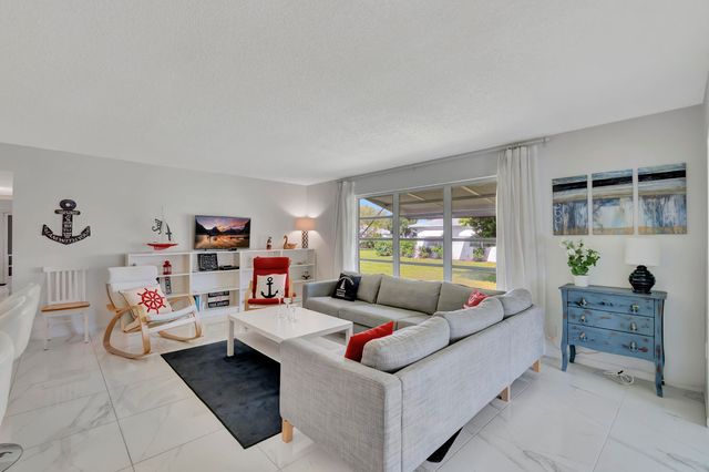 1182 S DRIVE Circle D, Delray Beach, FL 33445