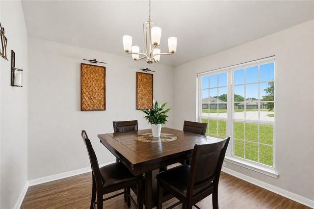 2725 Porters Way, Bryan, TX 77803