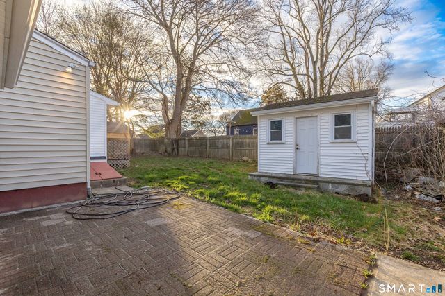 415 Jewett Avenue, Bridgeport, CT 06066