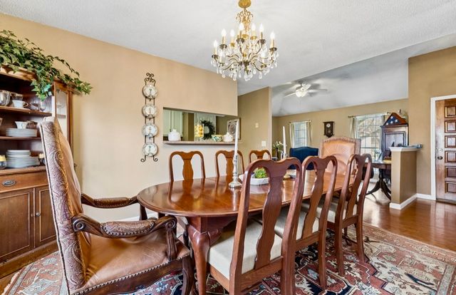 1717 Ridgemere Ct, Hermitage, TN 37076