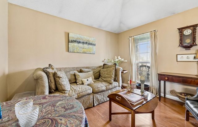 1717 Ridgemere Ct, Hermitage, TN 37076