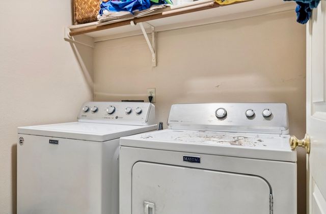 1717 Ridgemere Ct, Hermitage, TN 37076