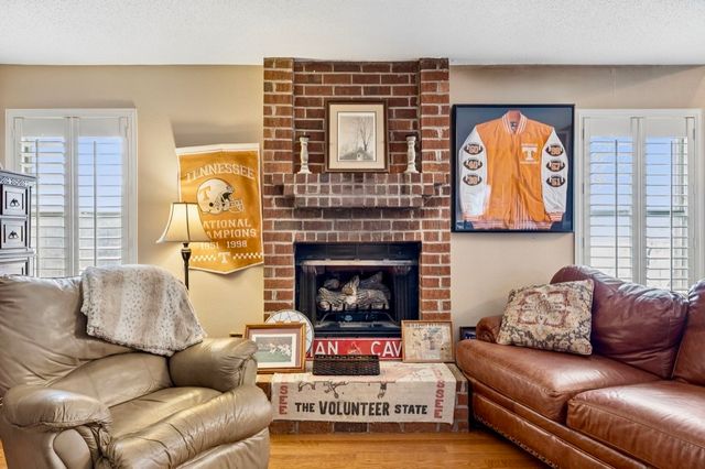 1717 Ridgemere Ct, Hermitage, TN 37076