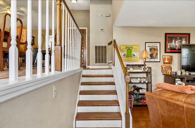 1717 Ridgemere Ct, Hermitage, TN 37076