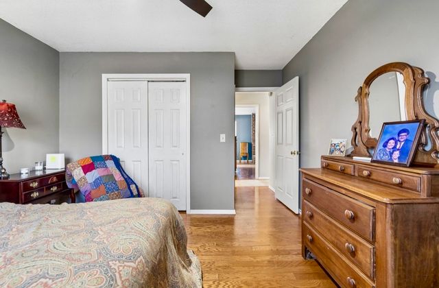 1717 Ridgemere Ct, Hermitage, TN 37076