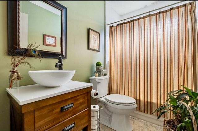 1717 Ridgemere Ct, Hermitage, TN 37076