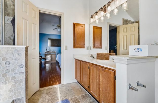 1717 Ridgemere Ct, Hermitage, TN 37076