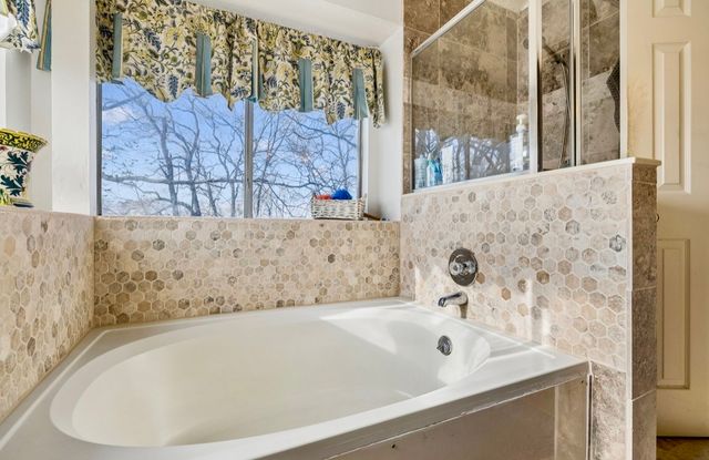 1717 Ridgemere Ct, Hermitage, TN 37076