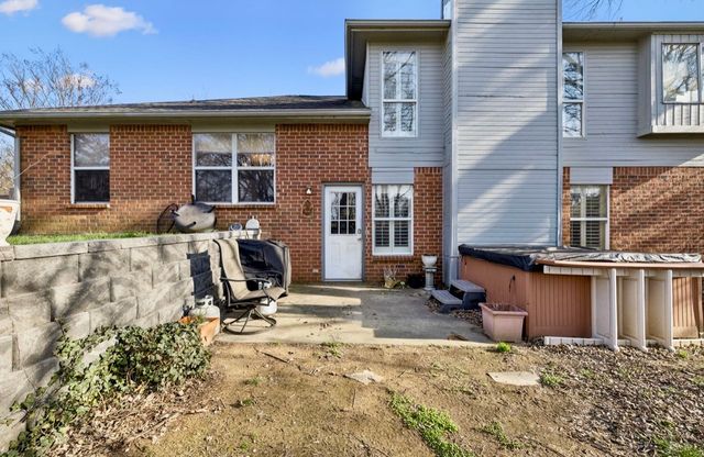 1717 Ridgemere Ct, Hermitage, TN 37076