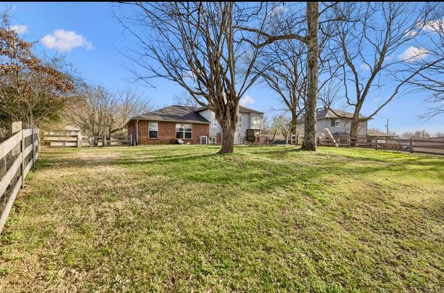 1717 Ridgemere Ct, Hermitage, TN 37076