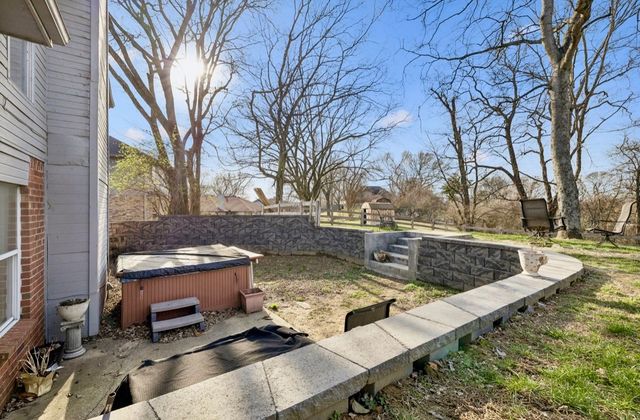 1717 Ridgemere Ct, Hermitage, TN 37076