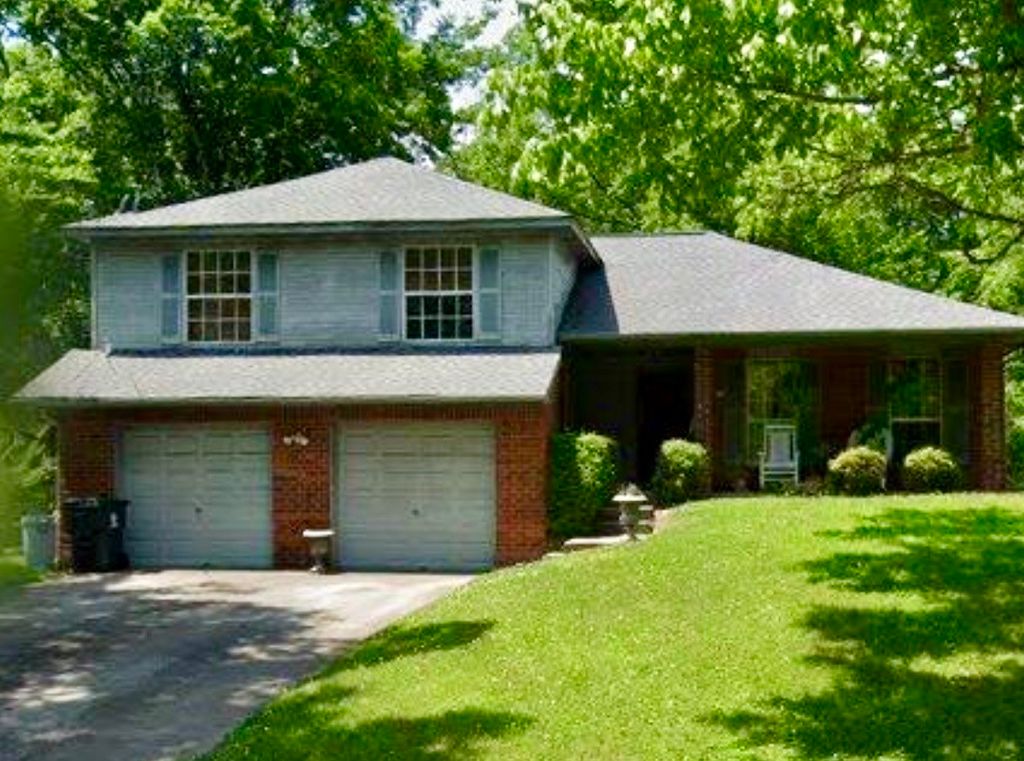 1717 Ridgemere Ct, Hermitage, TN 37076