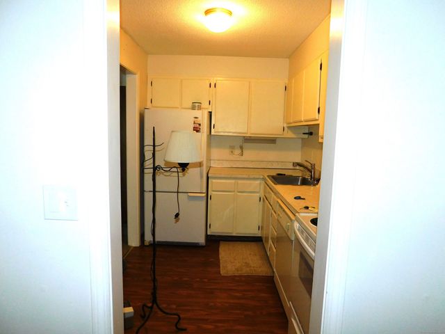 85 Oxbow Drive APT C3, Glastonbury, CT 06033
