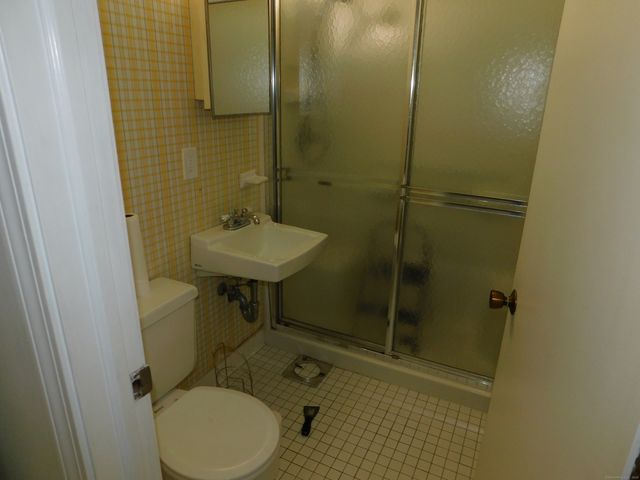 85 Oxbow Drive APT C3, Glastonbury, CT 06033