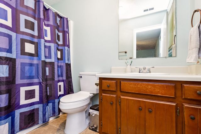 119 Vincent Ln, La Vergne, TN 37086
