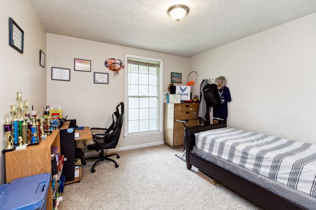 119 Vincent Ln, La Vergne, TN 37086