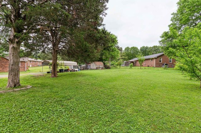 119 Vincent Ln, La Vergne, TN 37086