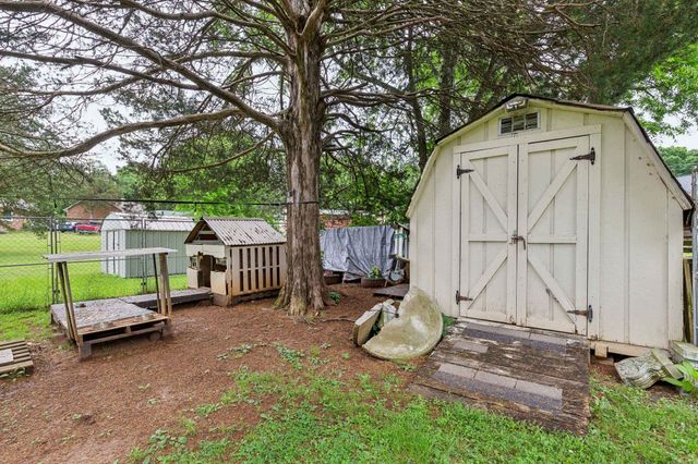 119 Vincent Ln, La Vergne, TN 37086
