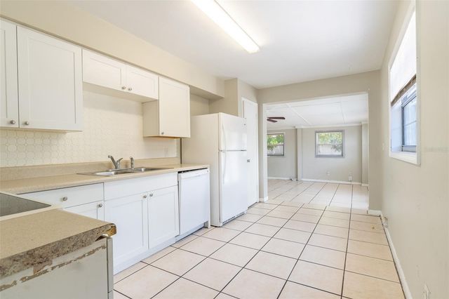 6001 CRESTRIDGE ROAD, Tampa, FL 33634