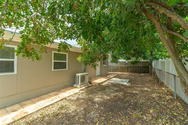 6001 CRESTRIDGE ROAD, Tampa, FL 33634
