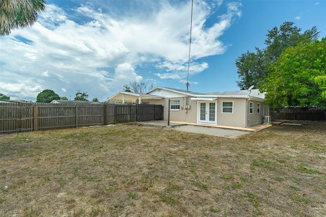 6001 CRESTRIDGE ROAD, Tampa, FL 33634