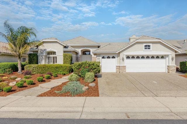 6360 Rose Garden Ln, Roseville, CA 95747