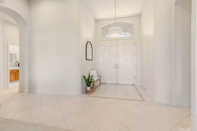 6360 Rose Garden Ln, Roseville, CA 95747