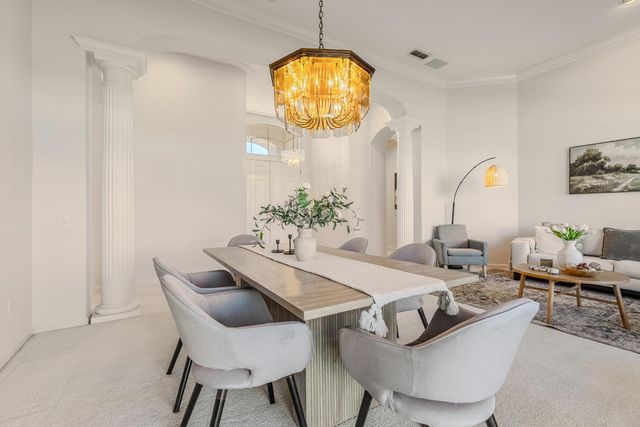 6360 Rose Garden Ln, Roseville, CA 95747