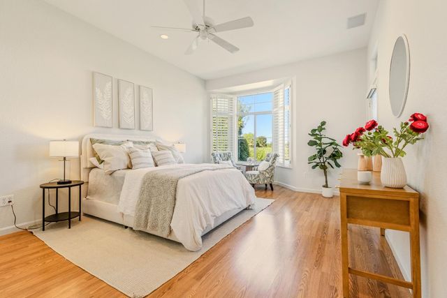 6360 Rose Garden Ln, Roseville, CA 95747