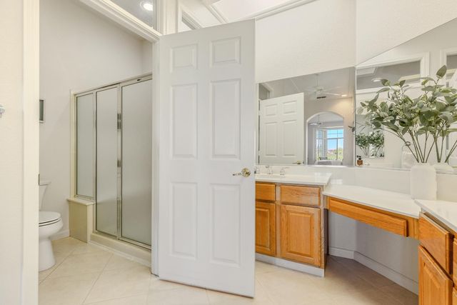 6360 Rose Garden Ln, Roseville, CA 95747