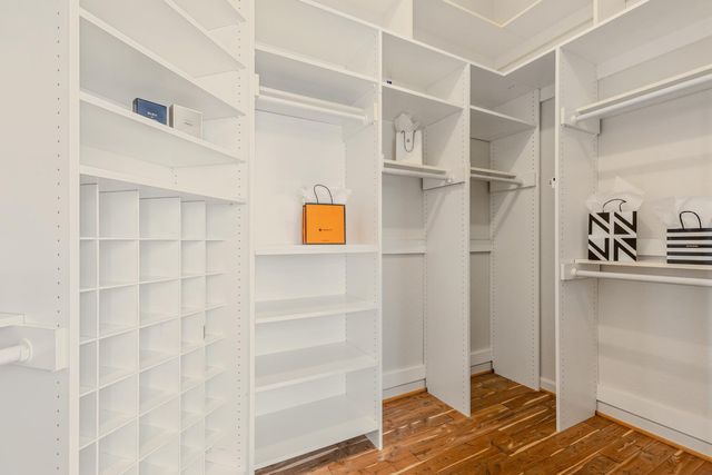 6360 Rose Garden Ln, Roseville, CA 95747