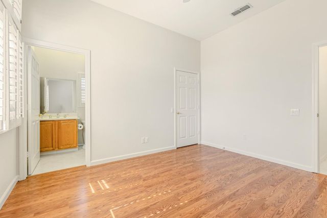 6360 Rose Garden Ln, Roseville, CA 95747