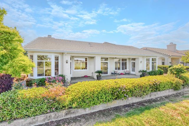 6360 Rose Garden Ln, Roseville, CA 95747