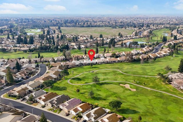 6360 Rose Garden Ln, Roseville, CA 95747