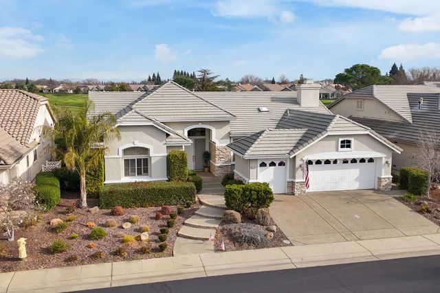 6360 Rose Garden Ln, Roseville, CA 95747
