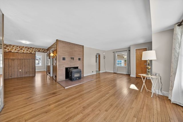 32 Watson St, New Bedford, MA 02740