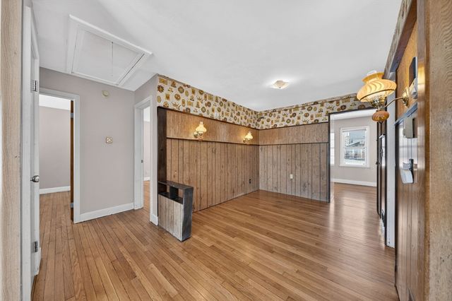 32 Watson St, New Bedford, MA 02740