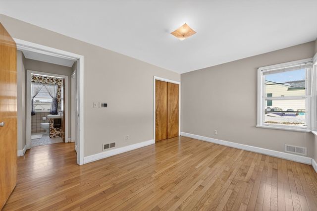 32 Watson St, New Bedford, MA 02740