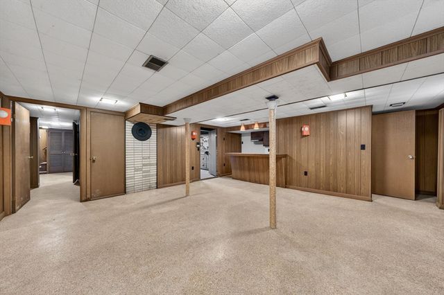 32 Watson St, New Bedford, MA 02740