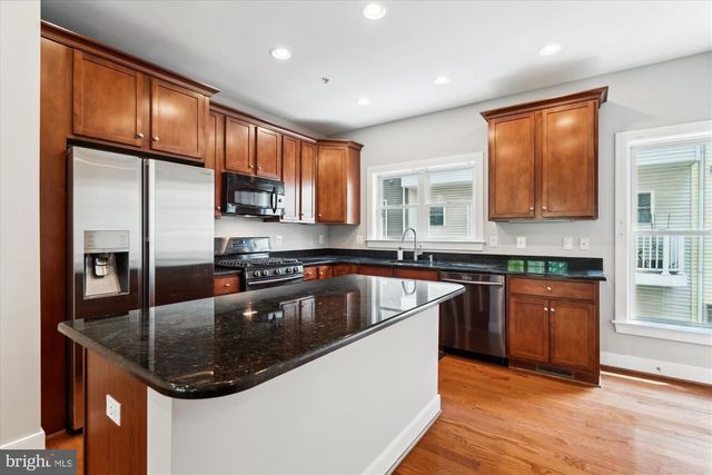 5607 44TH AVE, Hyattsville, MD 20781