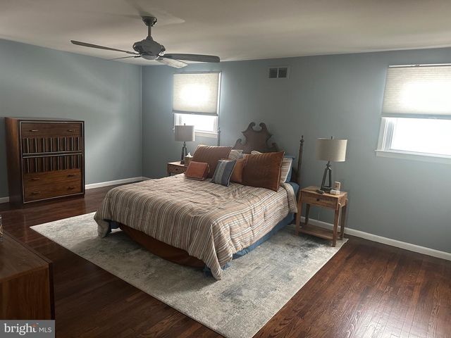 618 ARTWOOD DR, Philadelphia, PA 19115