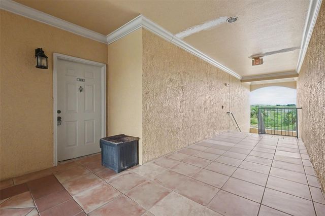 4306 BAYSIDE VILLAGE DRIVE 301, Tampa, FL 33615