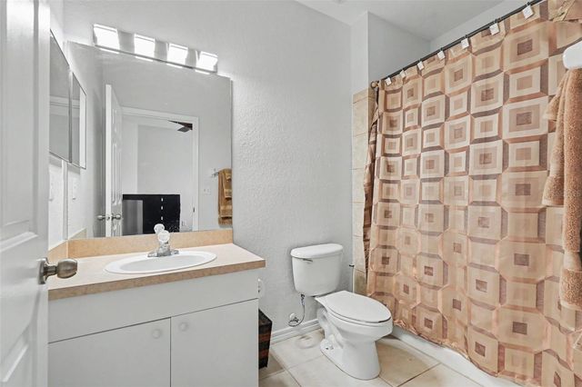 4306 BAYSIDE VILLAGE DRIVE 301, Tampa, FL 33615