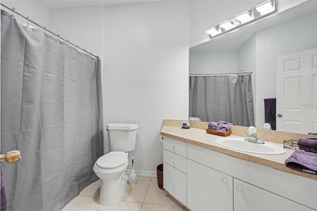 4306 BAYSIDE VILLAGE DRIVE 301, Tampa, FL 33615
