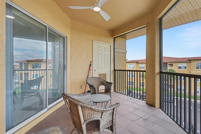 4306 BAYSIDE VILLAGE DRIVE 301, Tampa, FL 33615