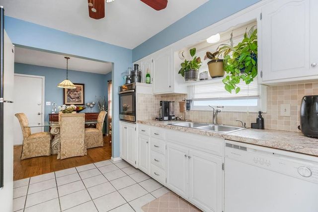 8301 E 104th Terrace, Kansas City, MO 64134