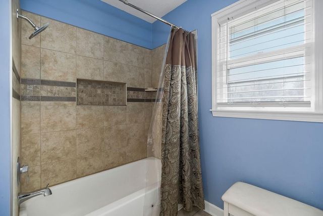 8301 E 104th Terrace, Kansas City, MO 64134